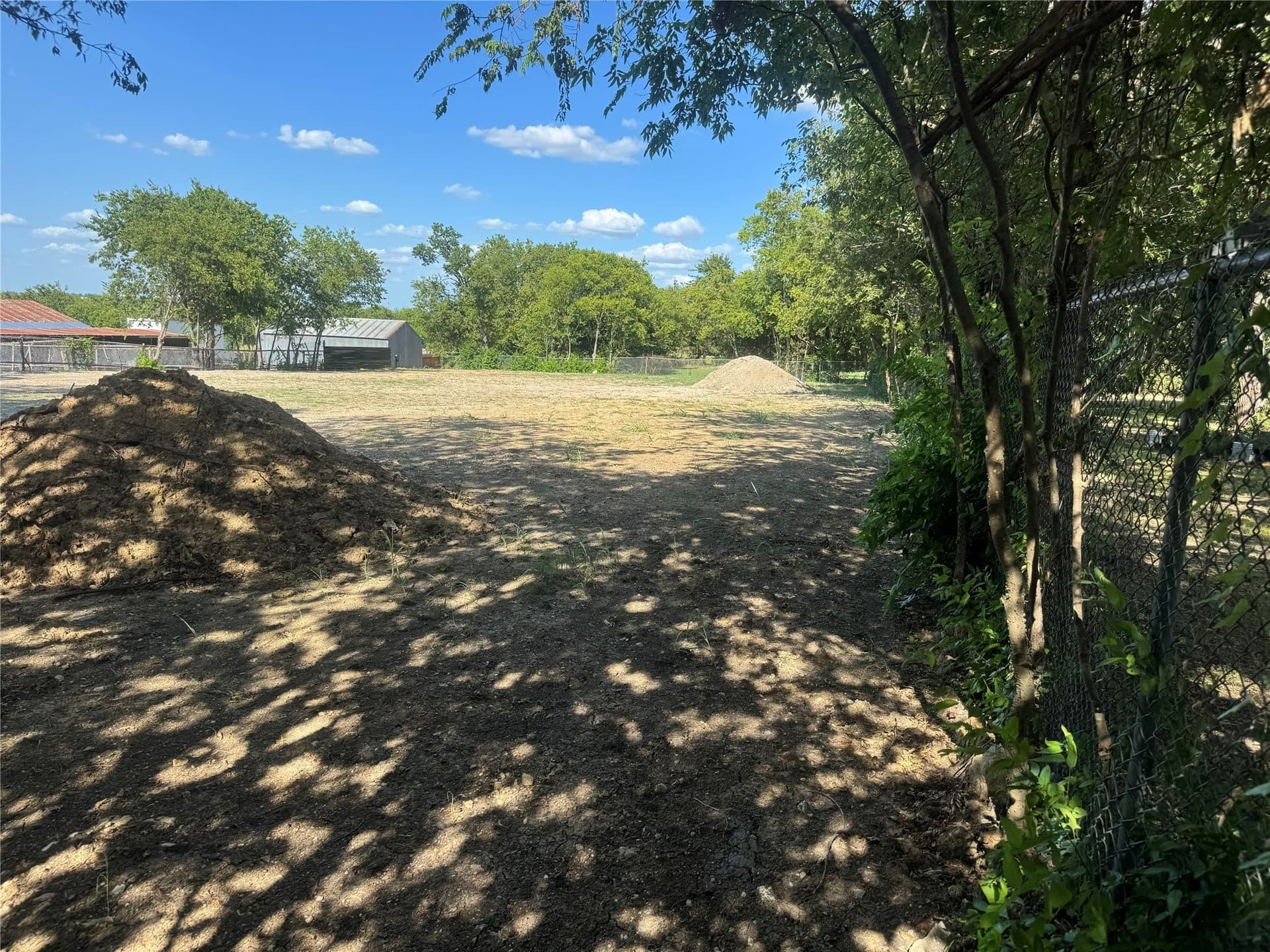 0.61 acres in Dallas County - photo 3