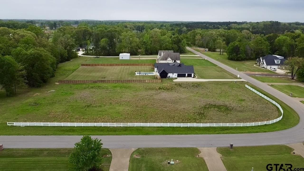 1.59 acres in Smith County - photo 9