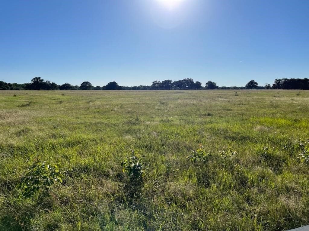 10.01 acres in Hopkins County