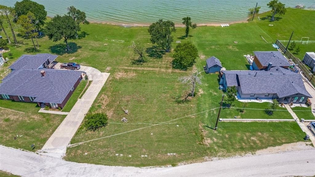 0.4 acres in Denton County gallery image 2