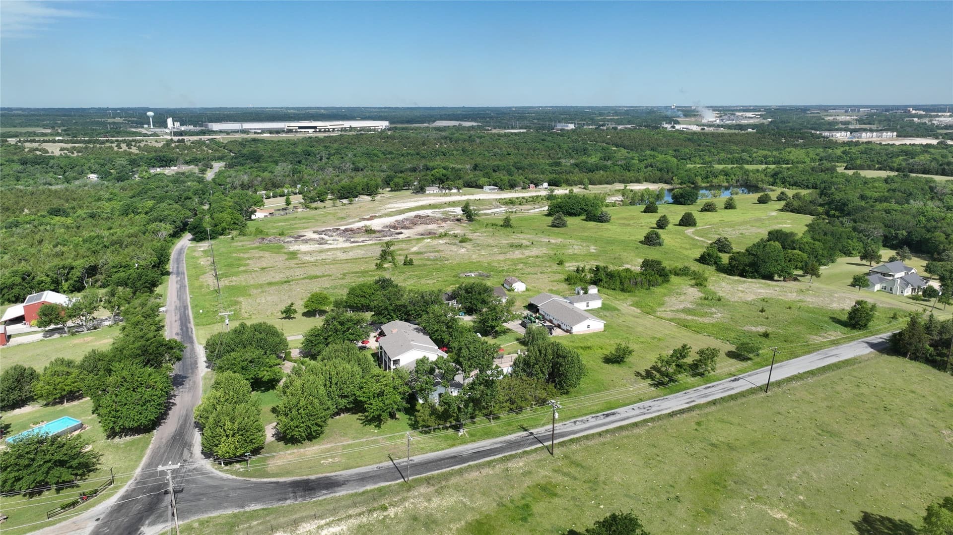 28.1 acres in Grayson County gallery image 2