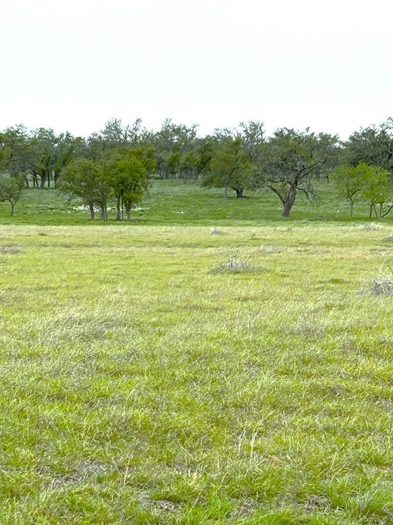 18 acres in Gillespie County