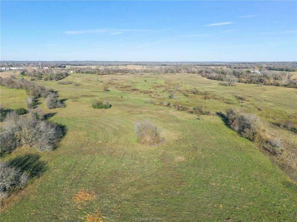 51.58 acres in Robertson County featured view