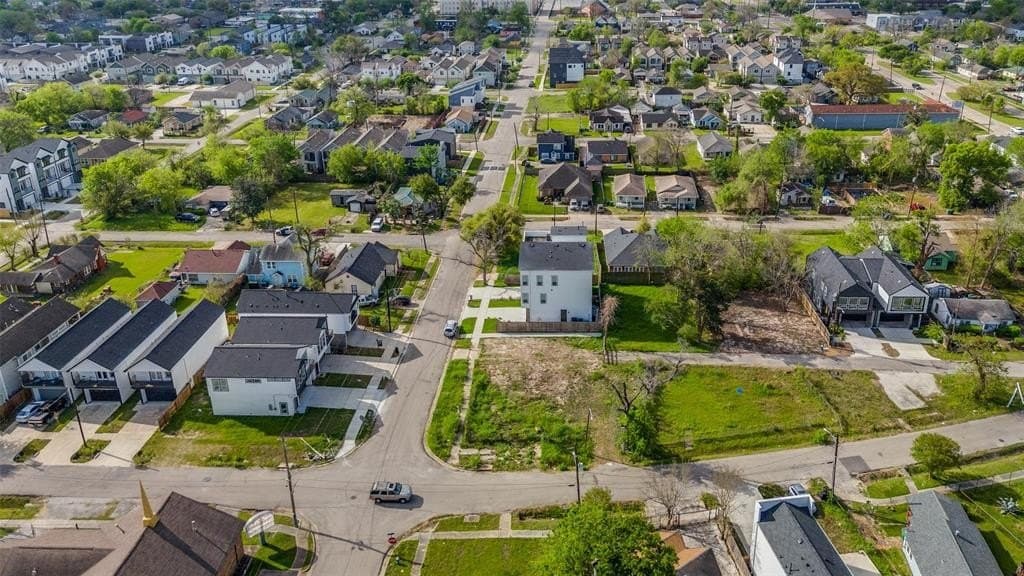 0.04 acres in Harris County gallery image 3