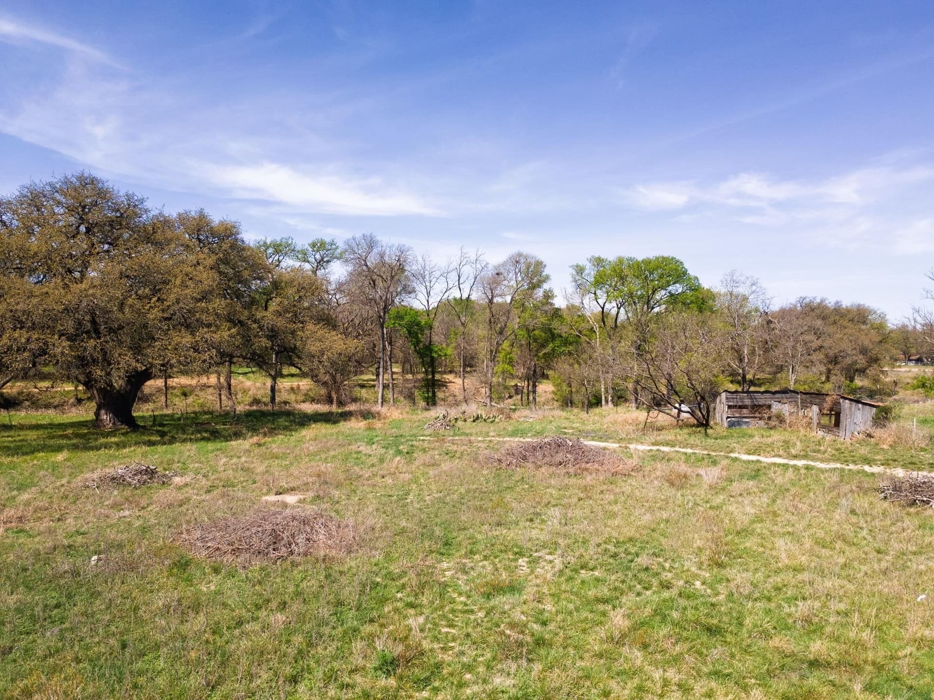 2 acres in Lampasas County gallery image 3