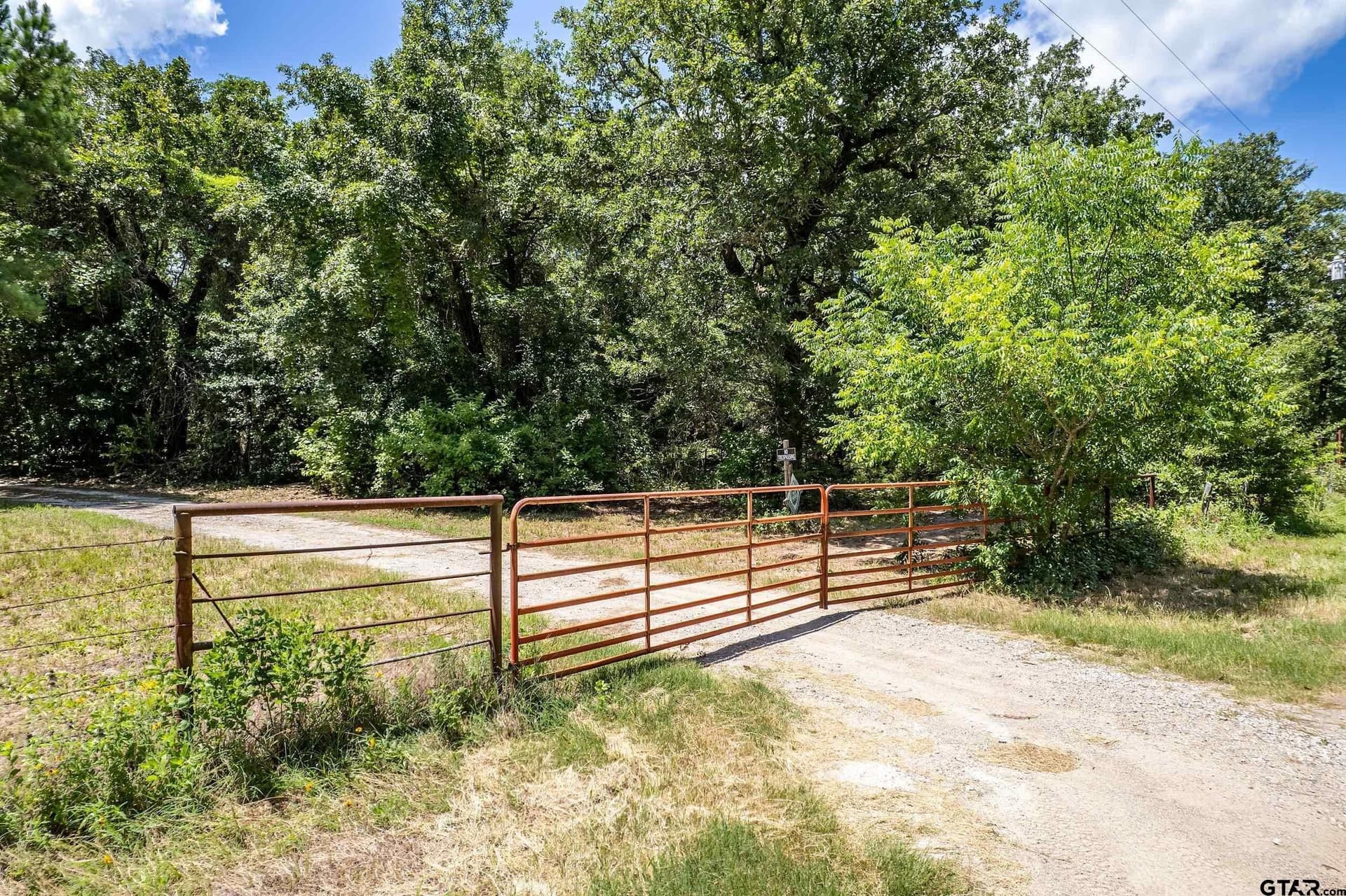 27.82 acres in Smith County gallery image 4