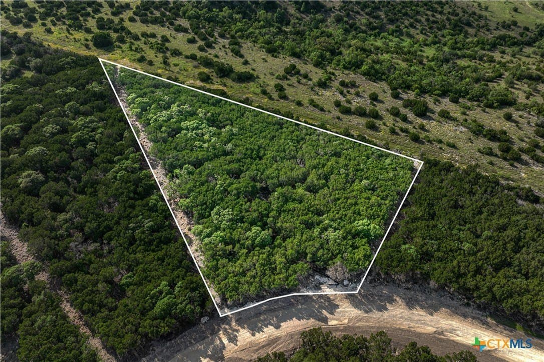 4 acres in Burnet County