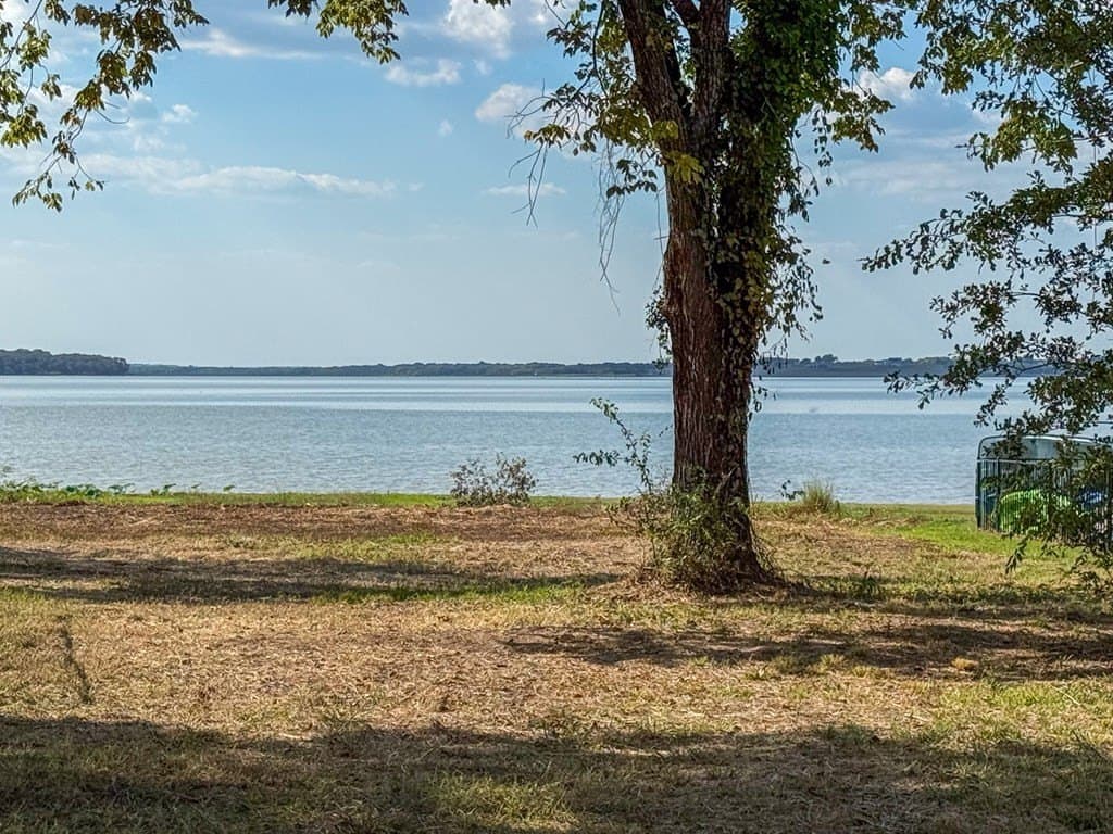0.47 acres in Kaufman County - photo 23