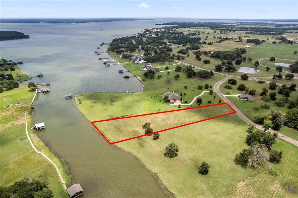 1.8 acres in Navarro County gallery image 4