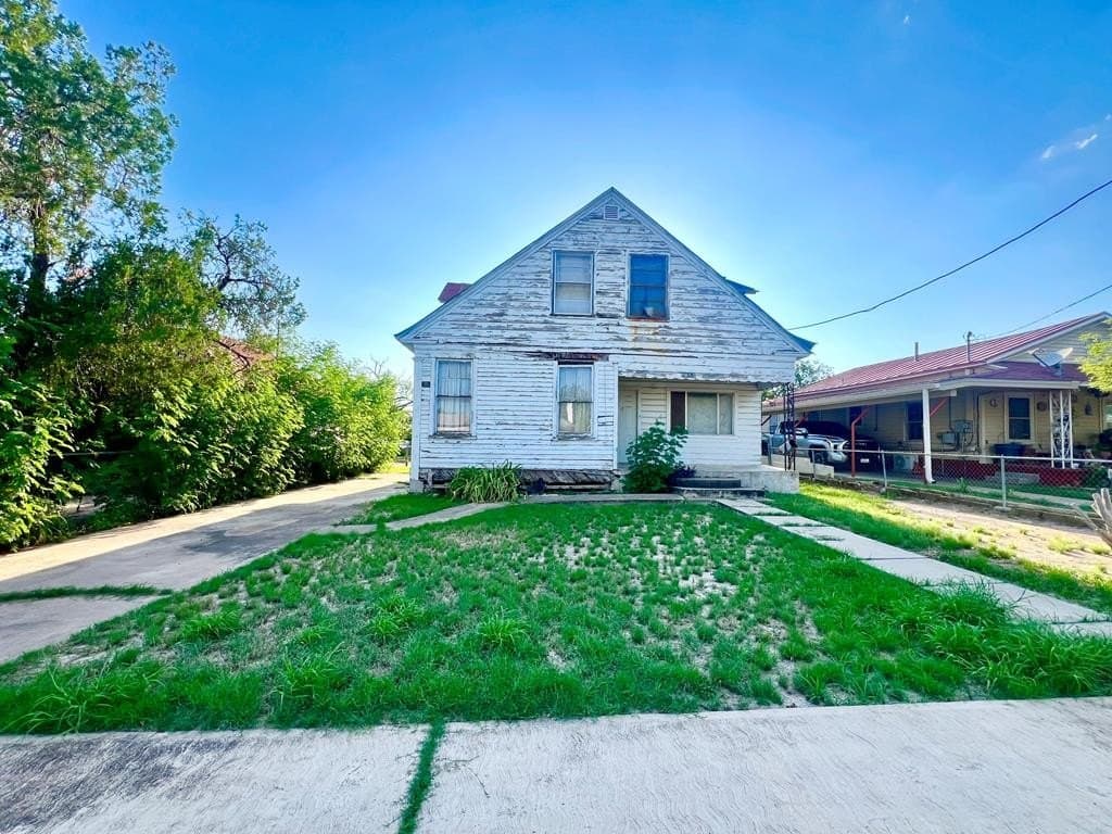 2,198 acres in Maverick County