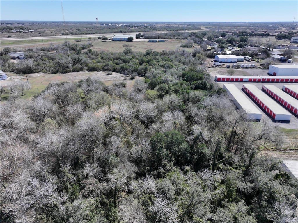 5.03 acres in Bee County - photo 6