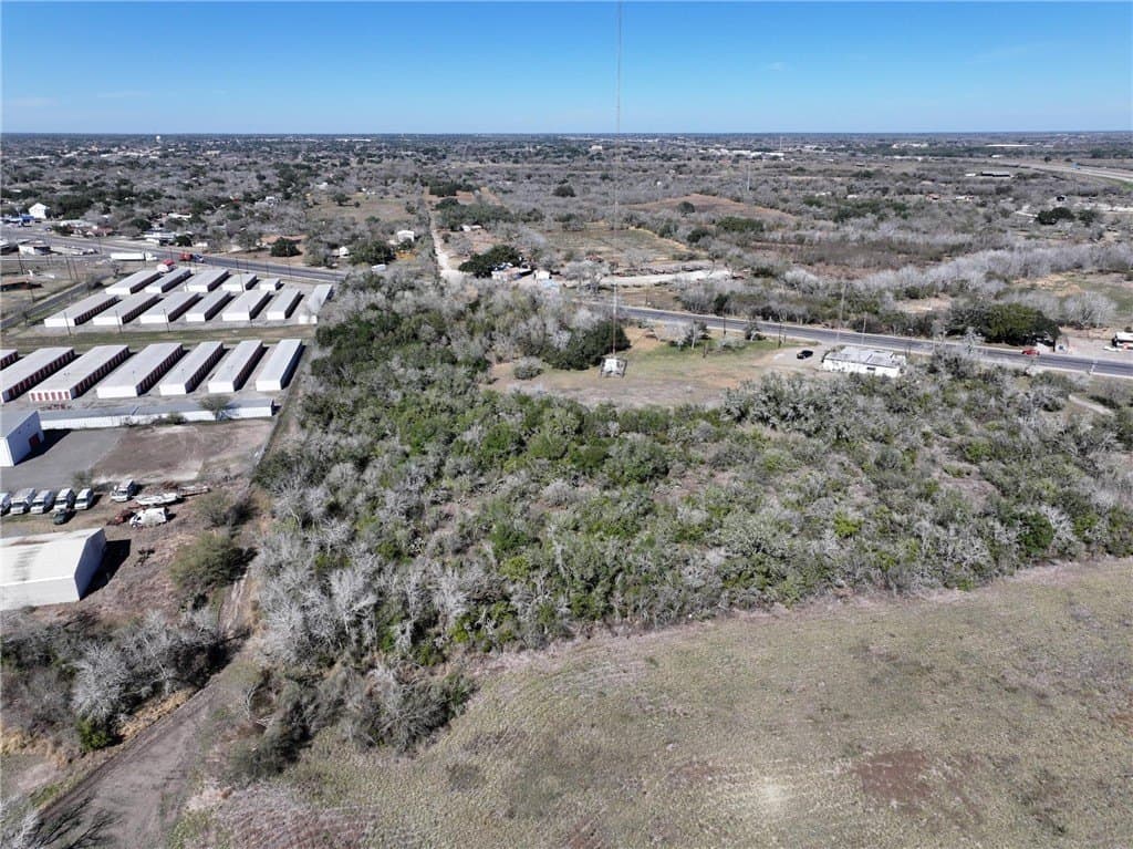 5.03 acres in Bee County - photo 10