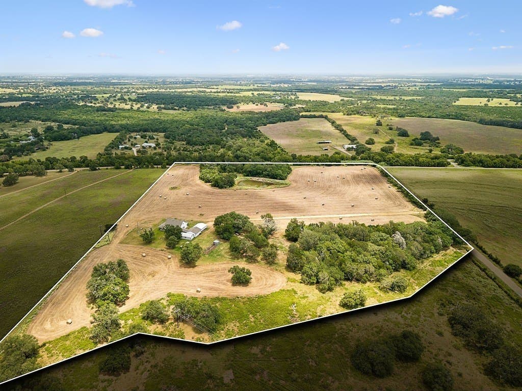 18.79 acres in Lee County