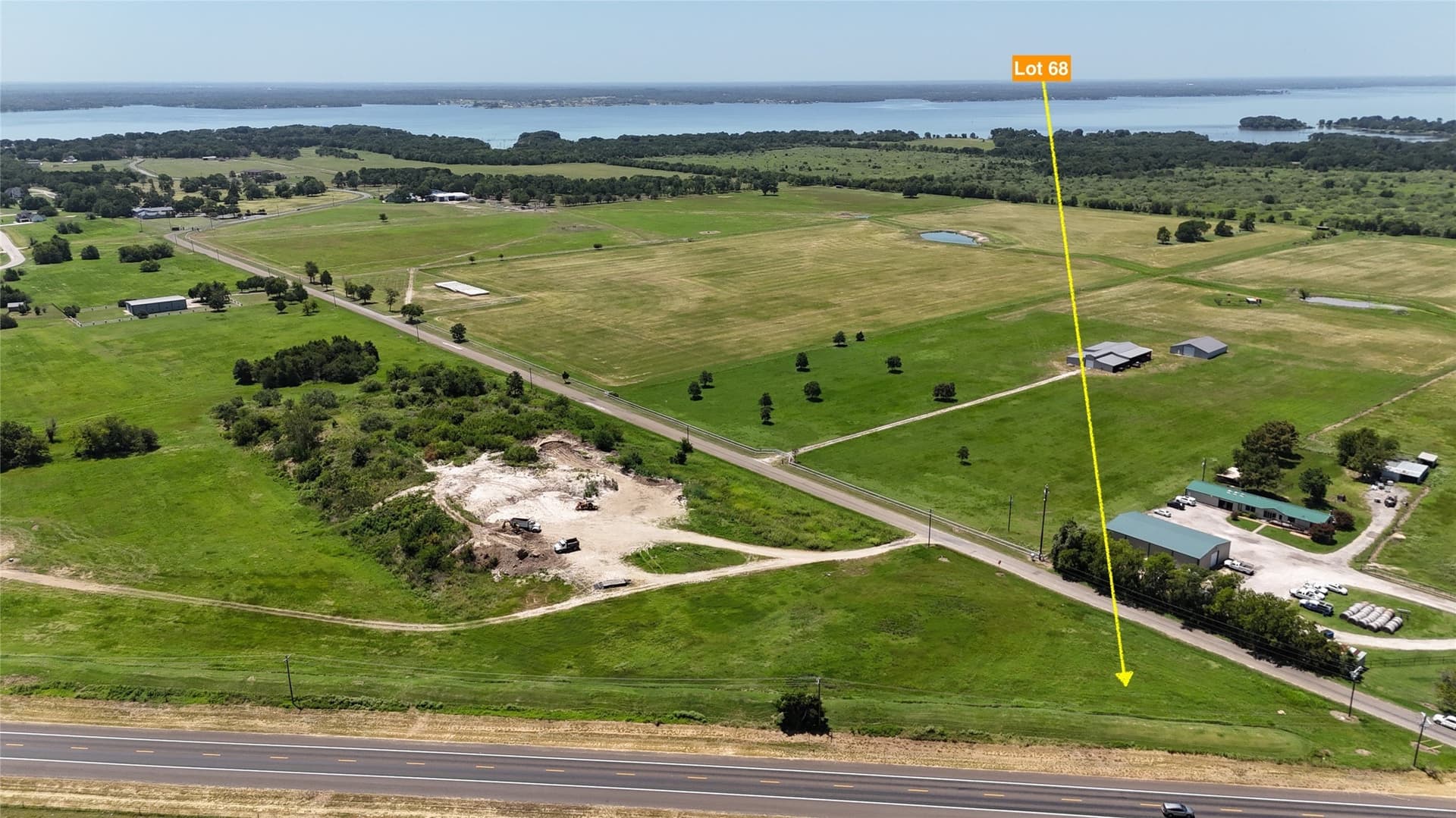 1.37 acres in Navarro County