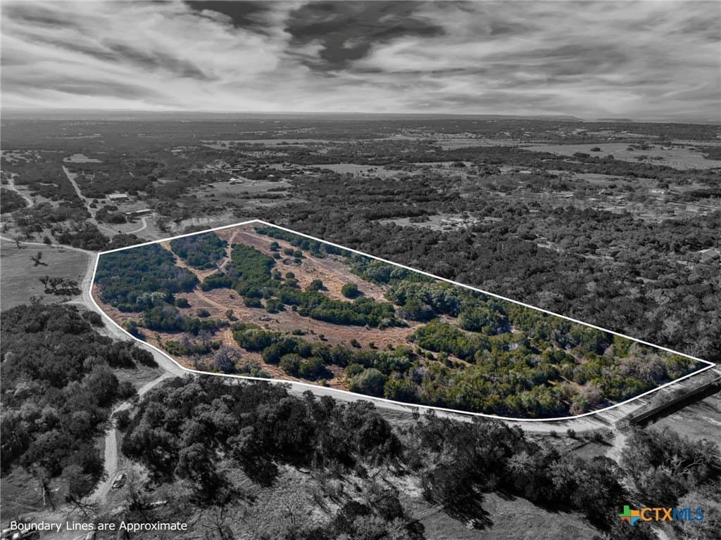 16 acres in Burnet County