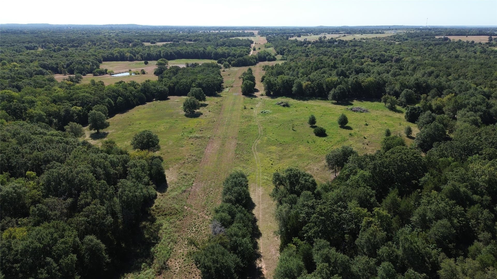 89.96 acres in Freestone County