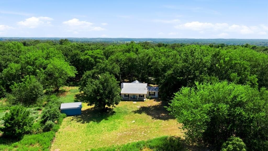 10 acres in Henderson County
