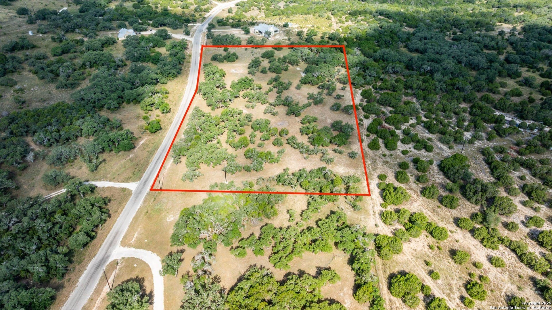 5.47 acres in Blanco County