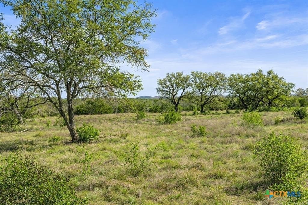 6 acres in Blanco County