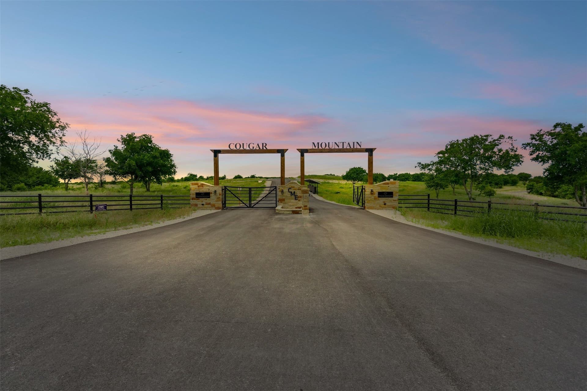 2.57 acres in Hood County