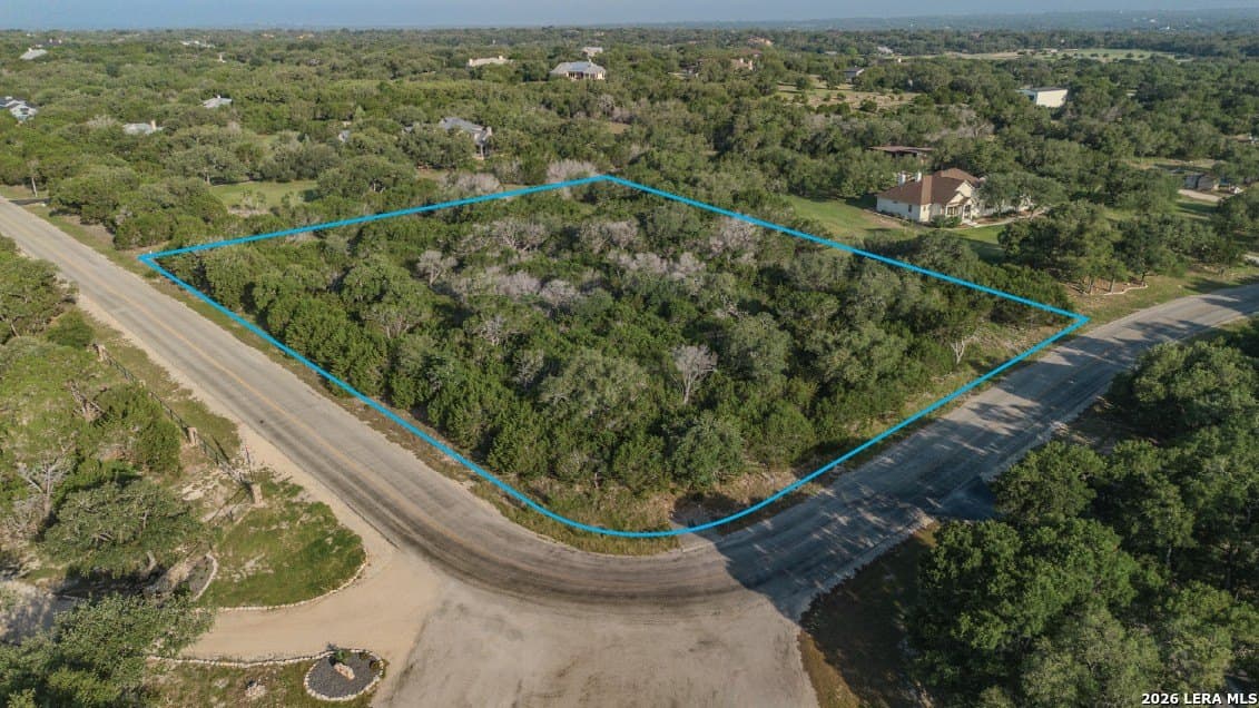 3.24 acres in Kendall County