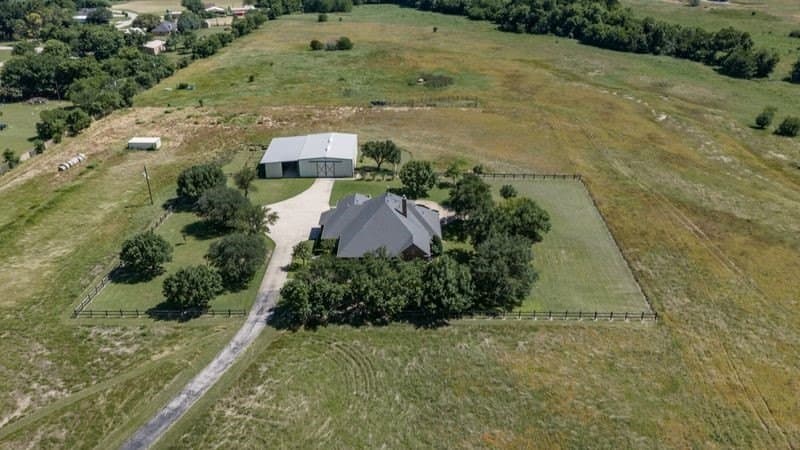 41.3 acres in Wise County