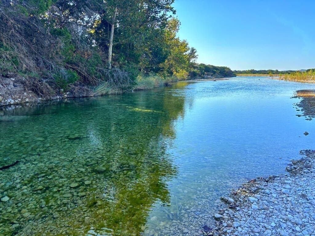 130 acres in Edwards County