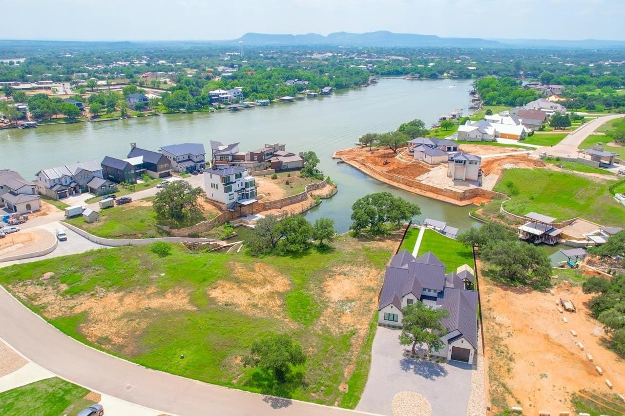 0.3 acres in Burnet County