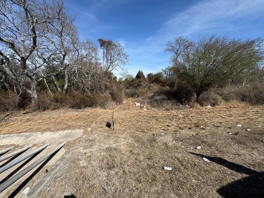 0.16 acres in Maverick County