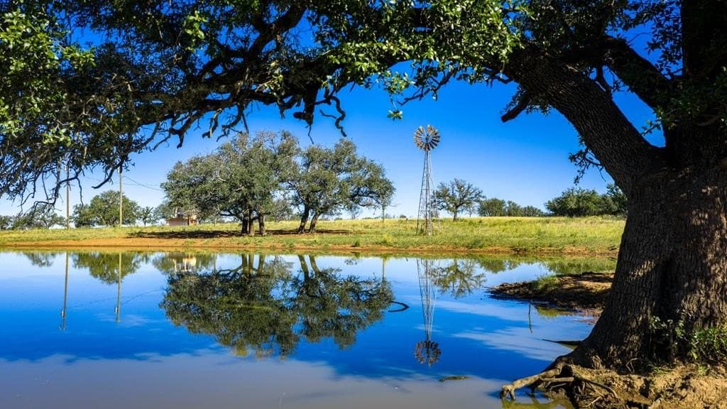 100 acres in McCulloch County