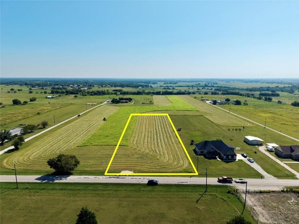 1.89 acres in Johnson County