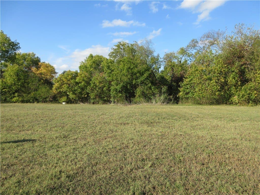 0.2 acres in Falls County