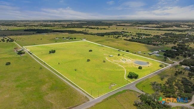 32.18 acres in Williamson County