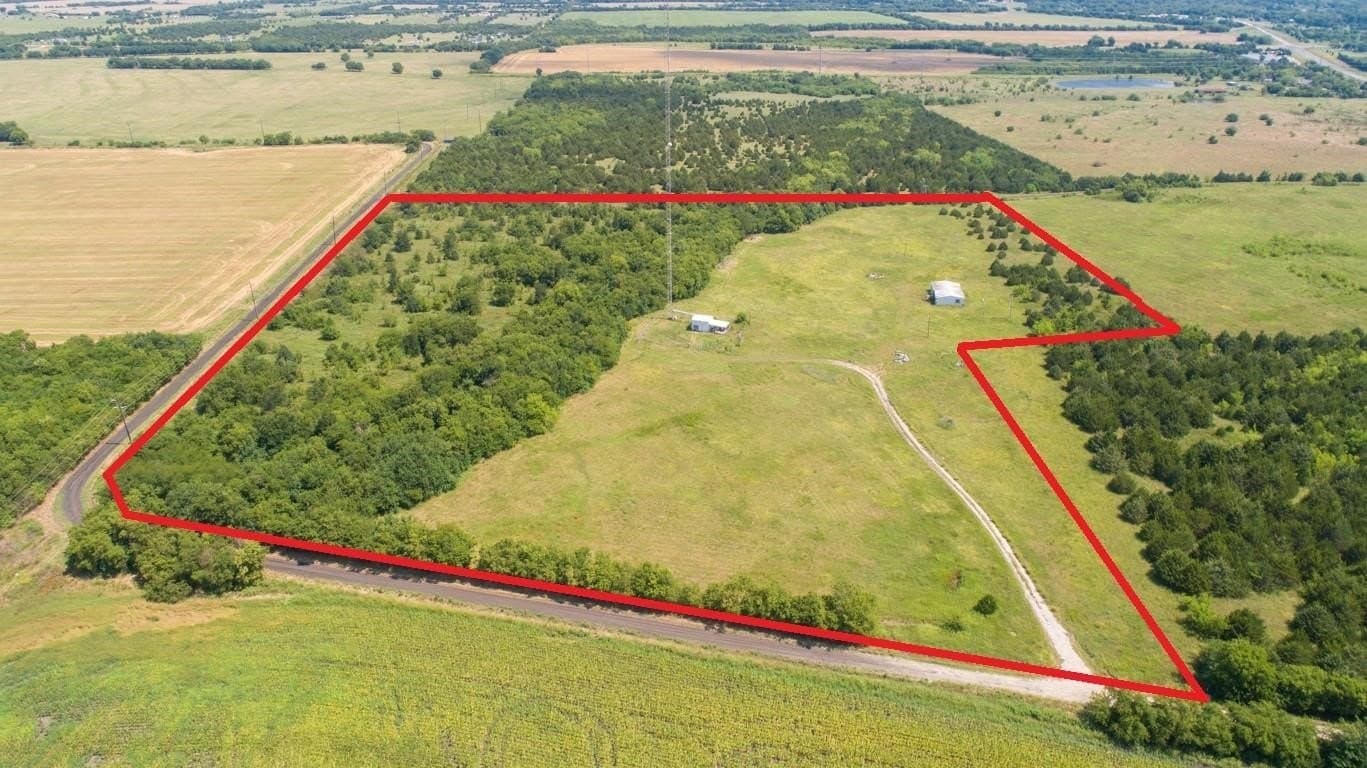 24 acres in Hunt County