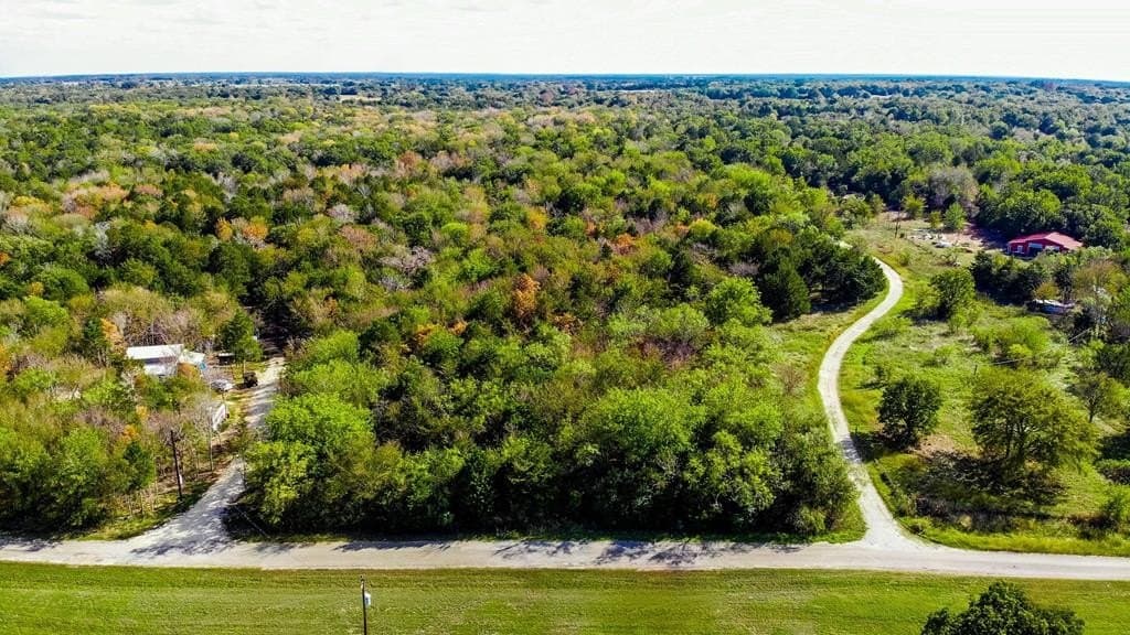 6.2 acres in Navarro County