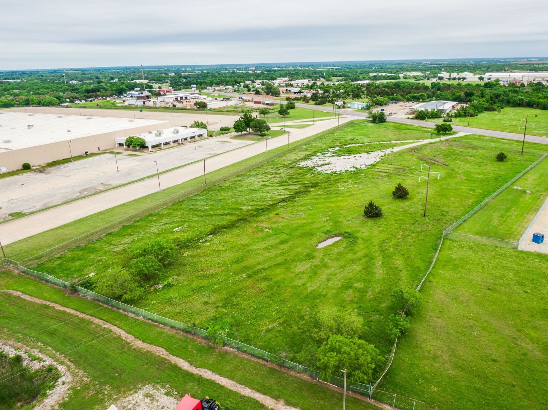 5.75 acres in Navarro County