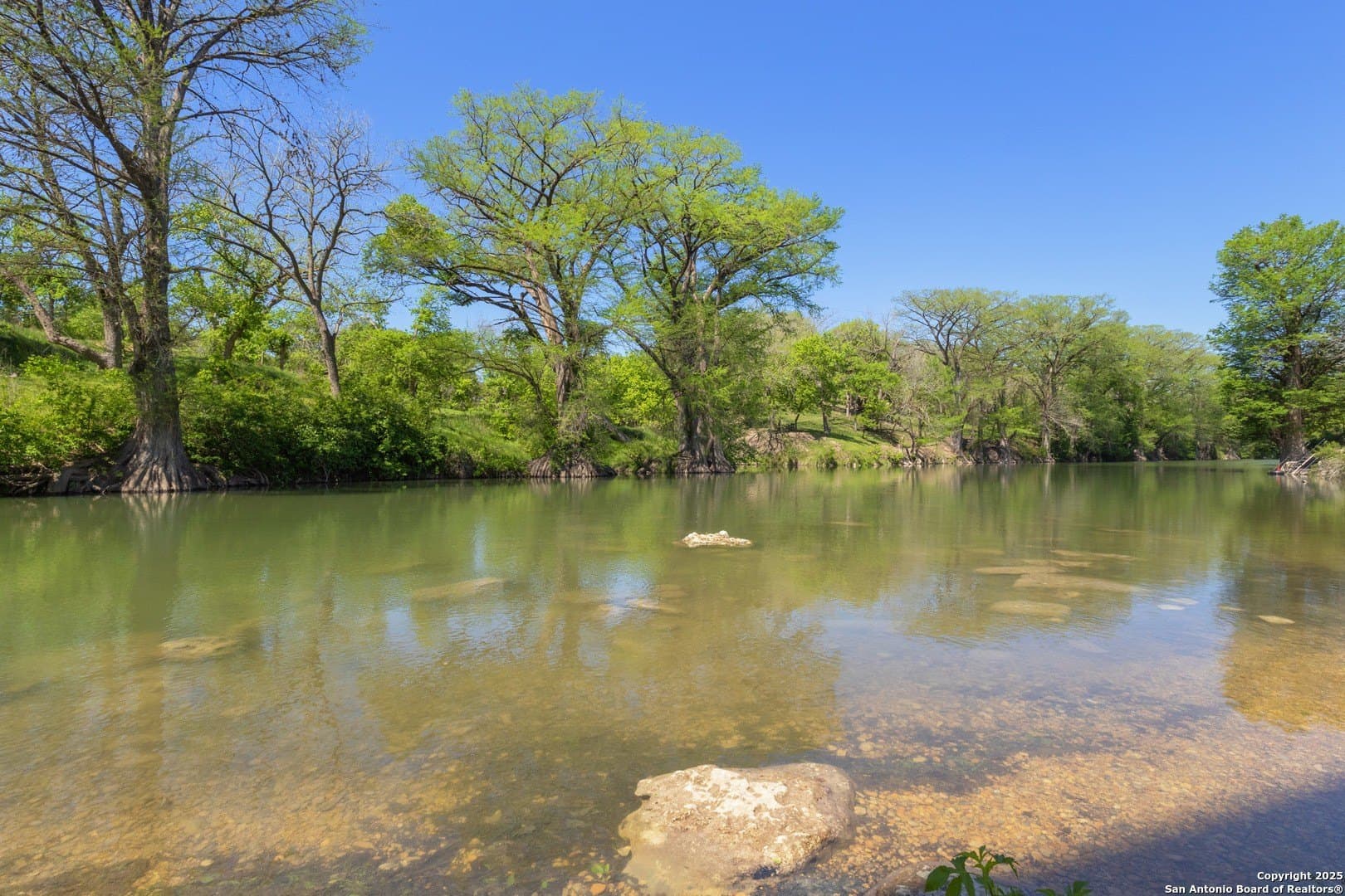 0.93 acres in Comal County
