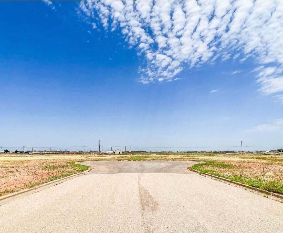 1.01 acres in Lubbock County