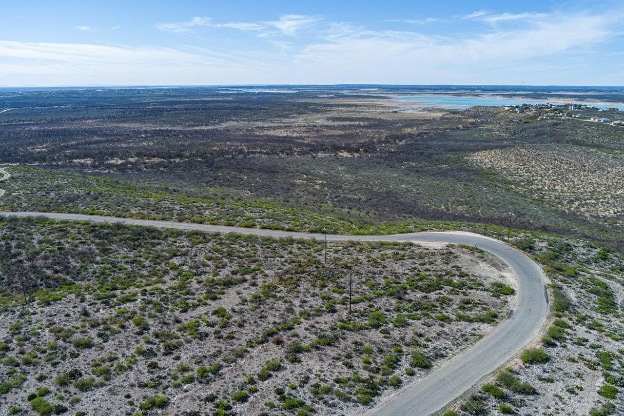 15.77 acres in Val Verde County
