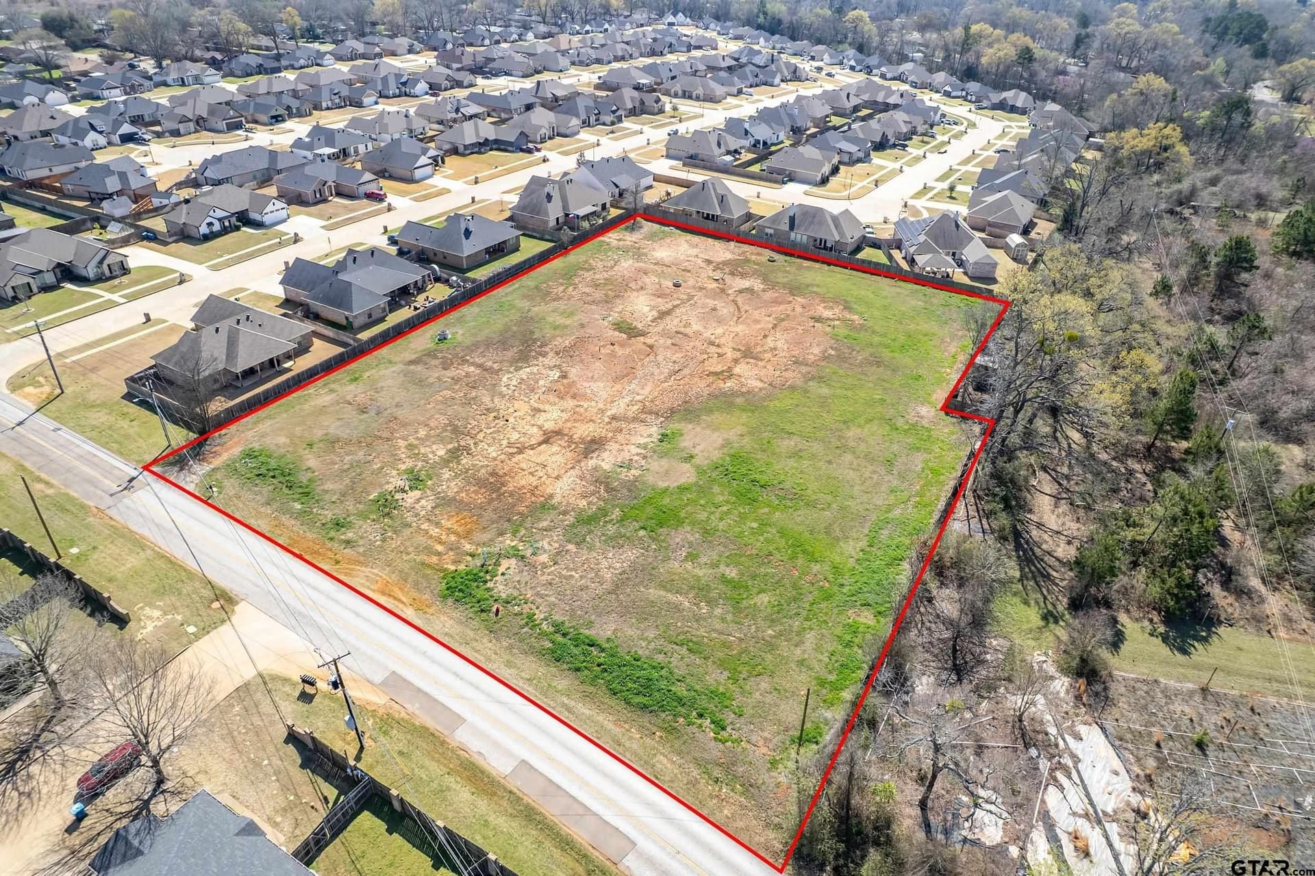 2.09 acres in Smith County