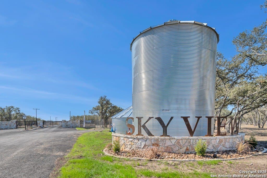 13.19 acres in Medina County
