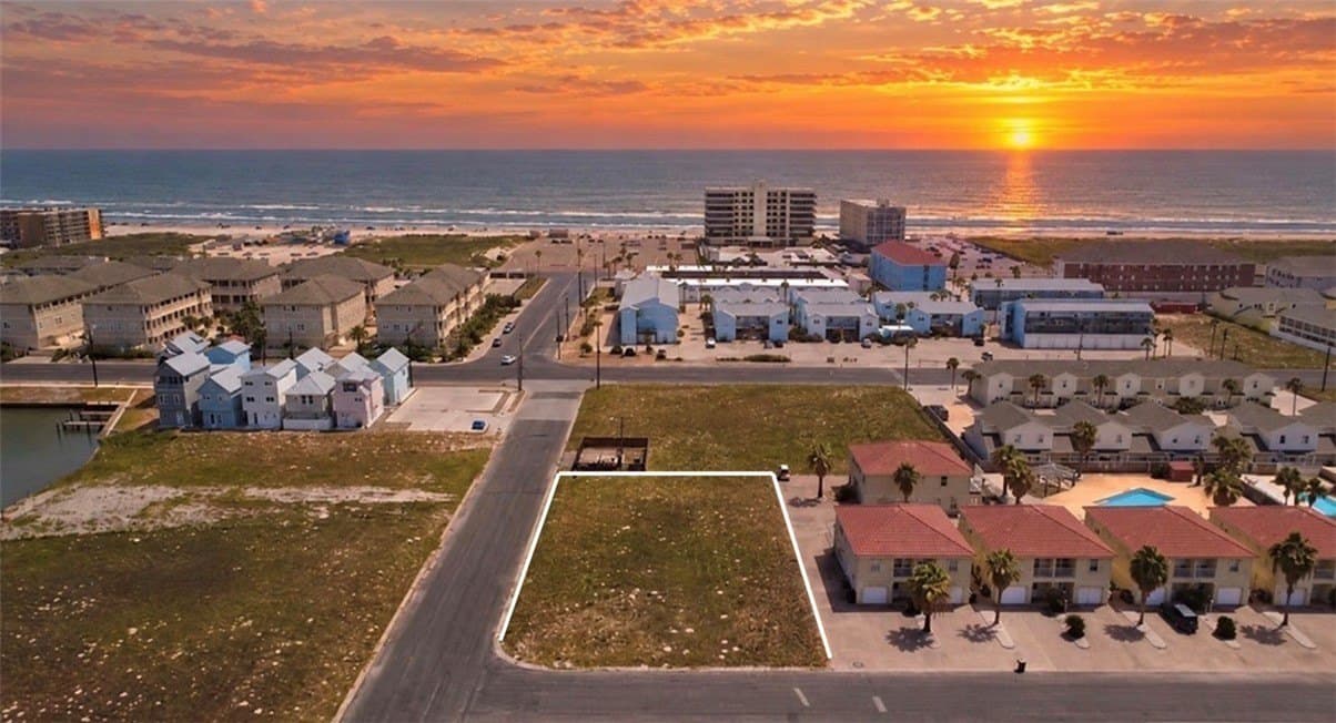 0.4 acres in Nueces County