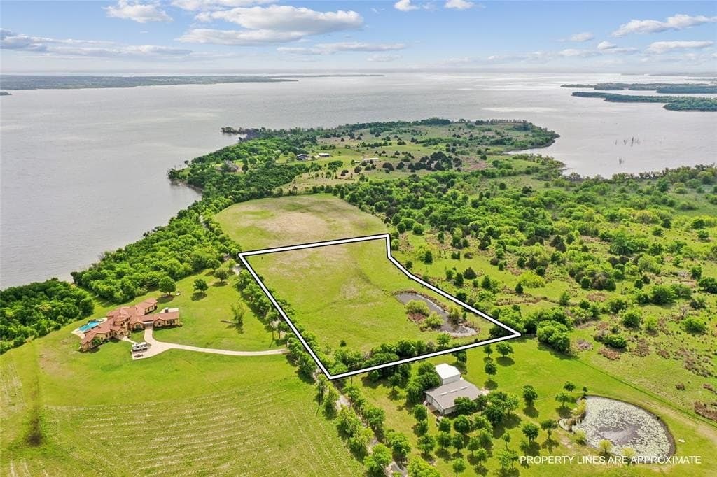 4 acres in Denton County