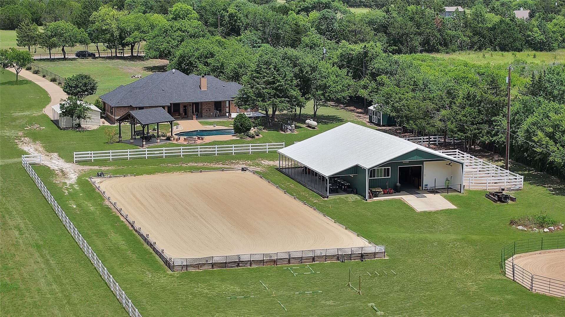 8.62 acres in Ellis County