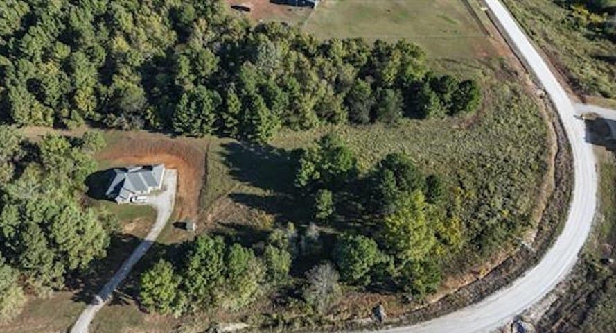 2.11 acres in Smith County