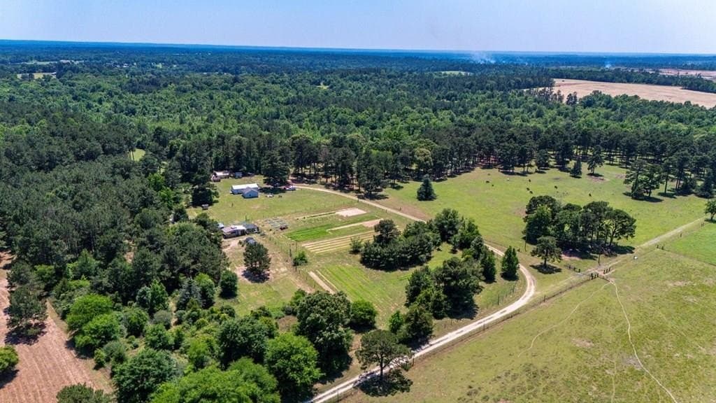 10.86 acres in Texas County