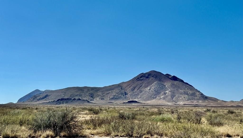 10 acres in Brewster County
