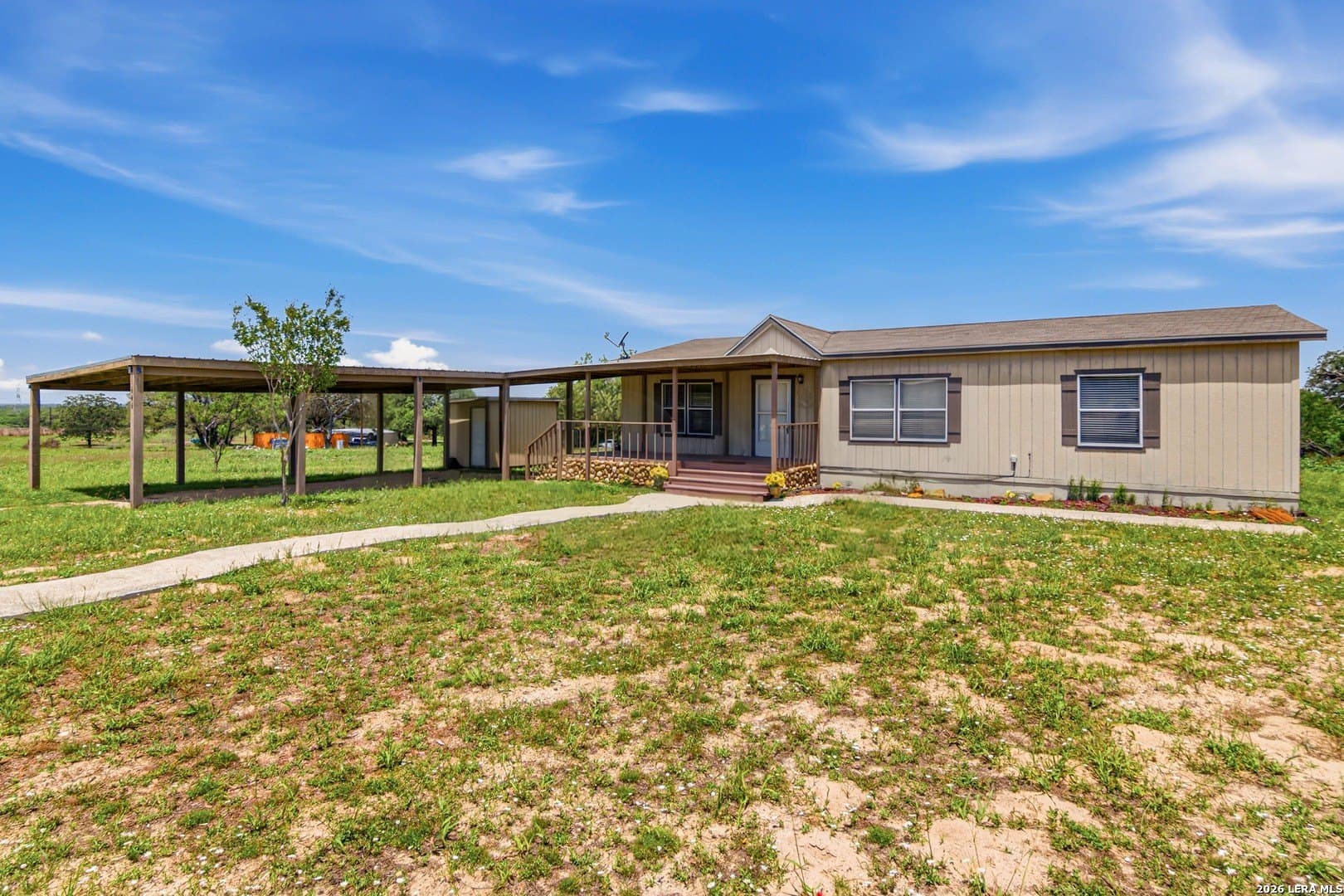 10 acres in Guadalupe County