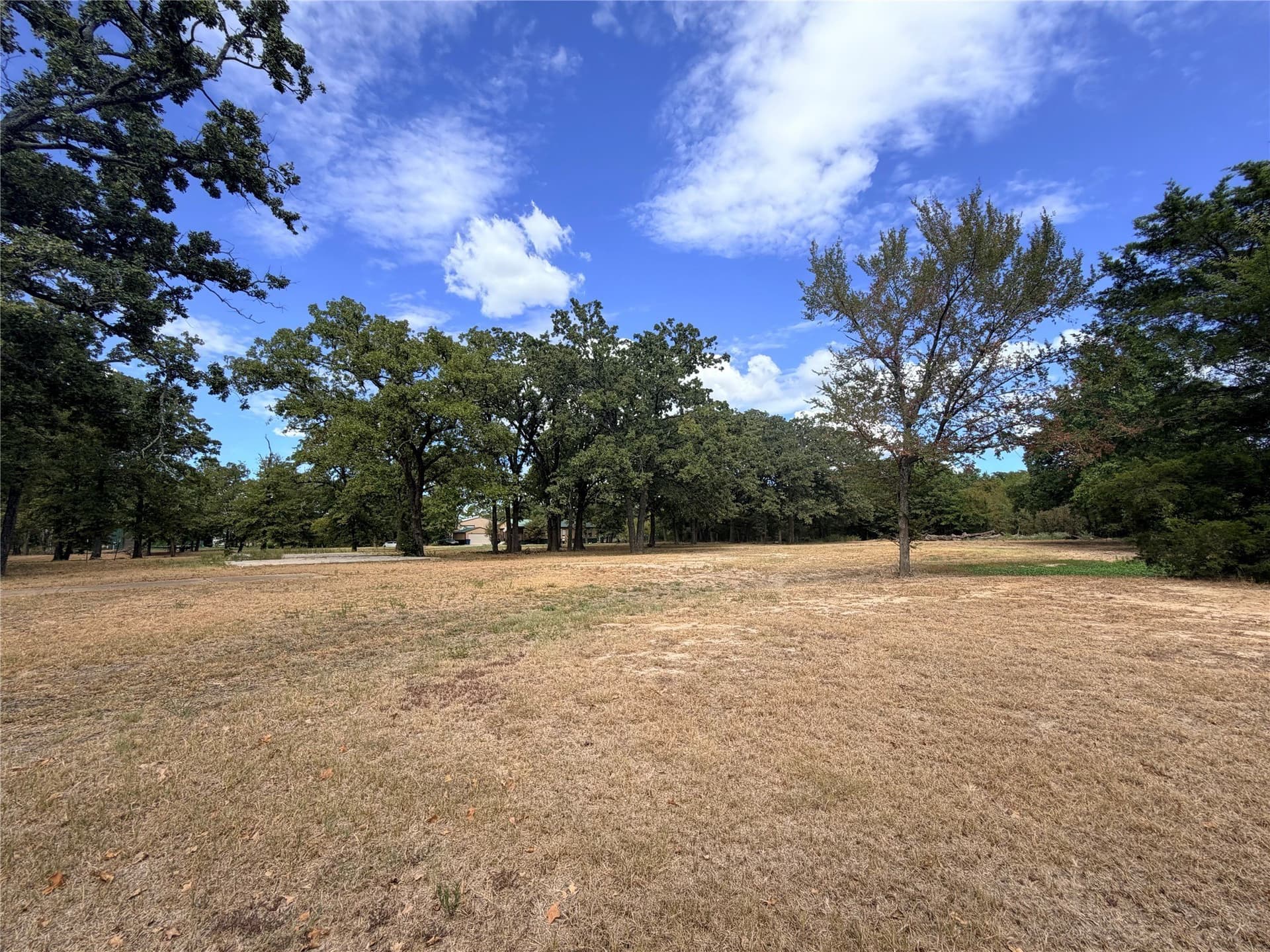1.09 acres in Henderson County