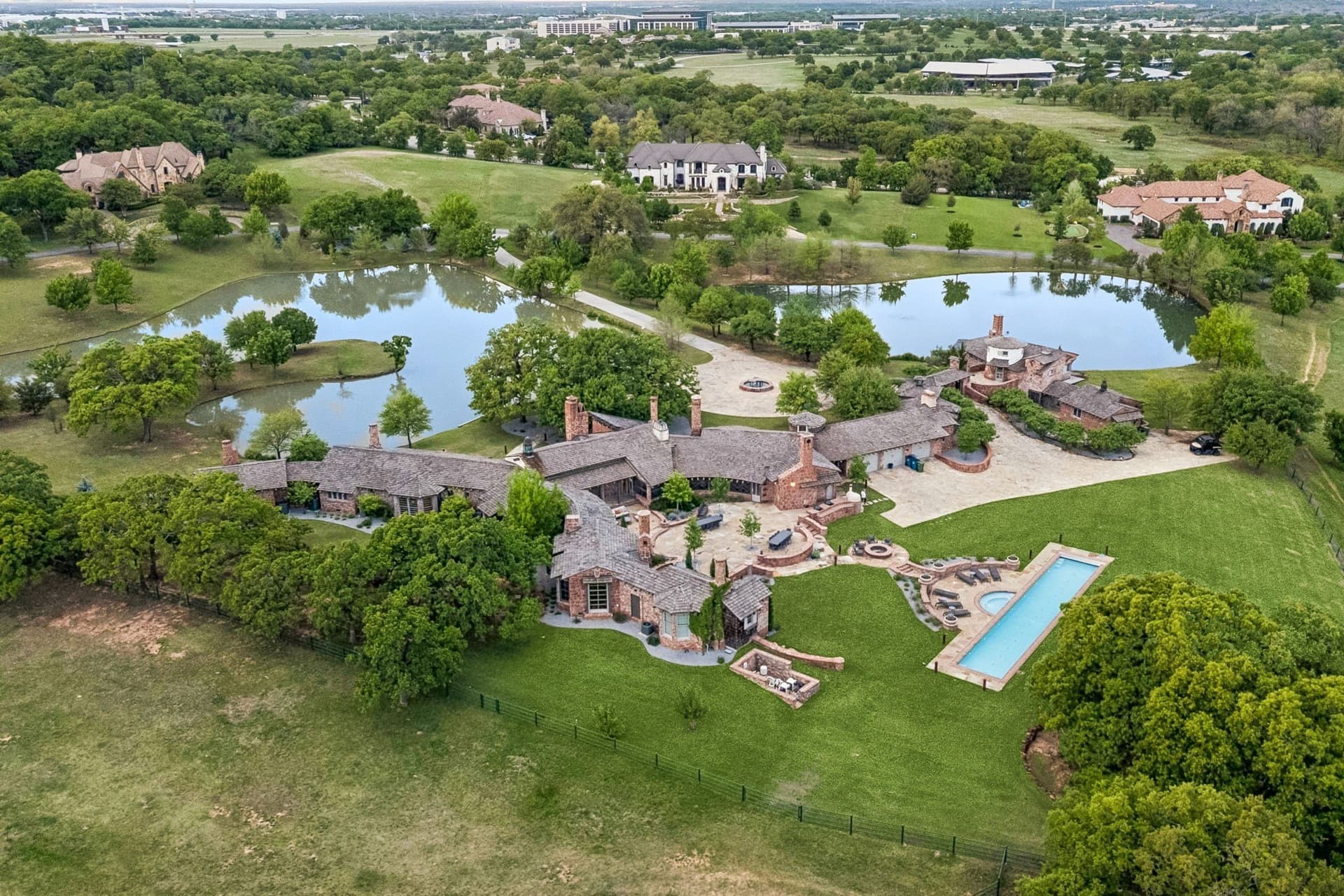 16.5 acres in Tarrant County